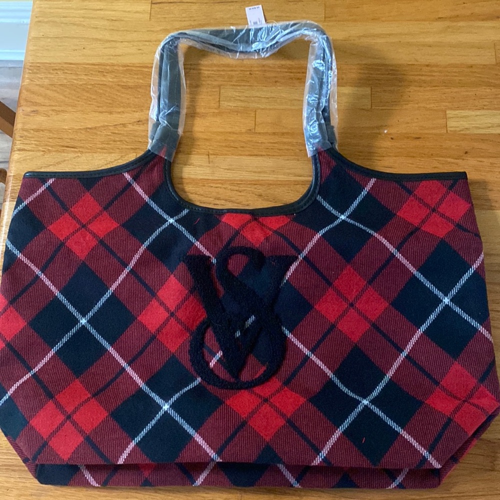 NWT Victoria's Secret Black Friday 2023 Holiday Plaid Tote Bag